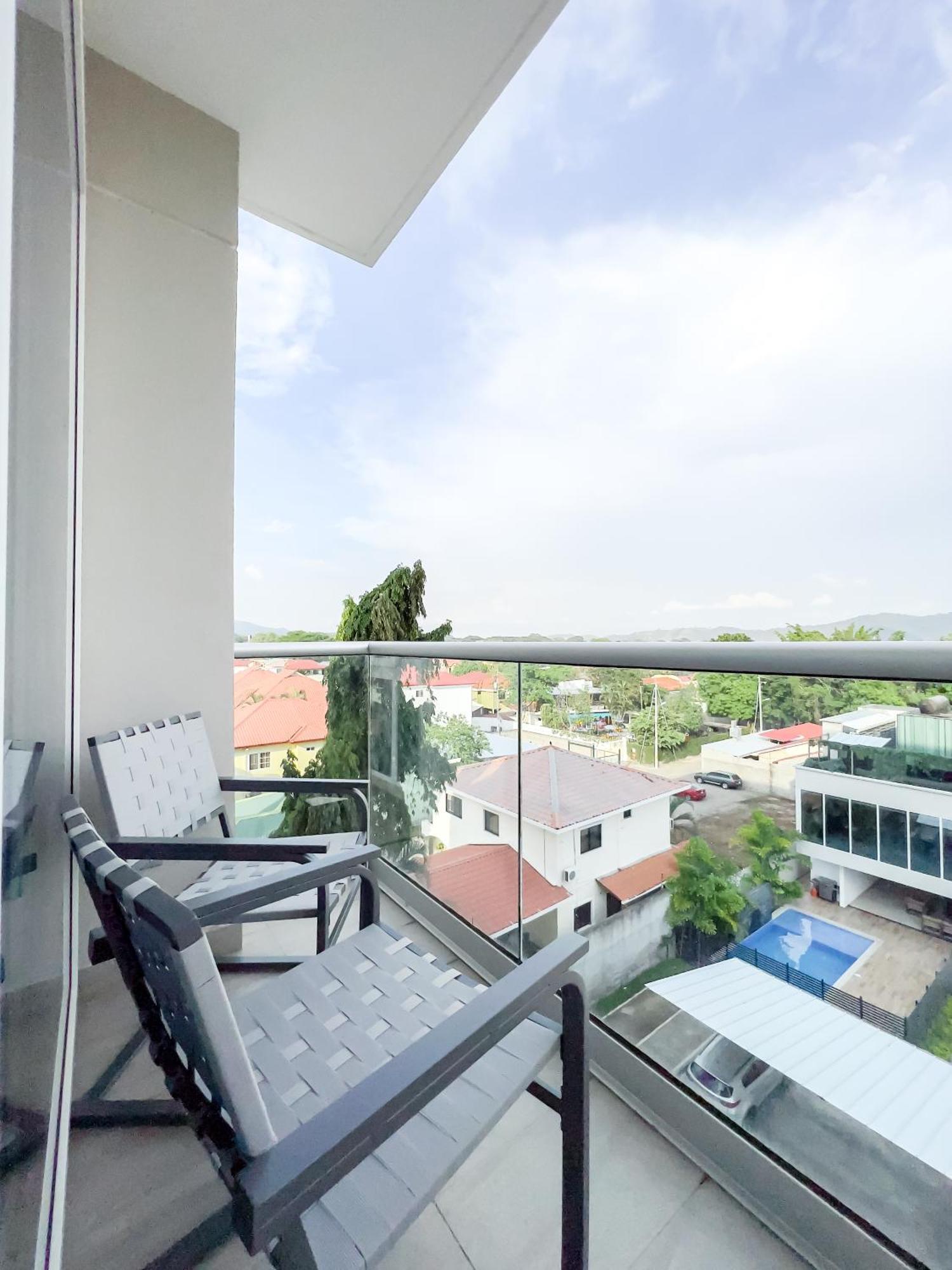 Amplio Condominio Ejecutivo Con Hermosa Vista San Pedro Sula Exterior photo
